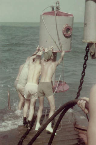 Key West, McVey pushing free assent diving bell!